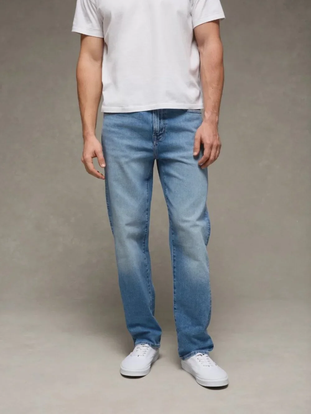 American Eagle slim straight next level stretch medium wash mid rise